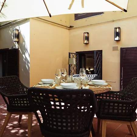 Domus Duca Claudius I Classy Vatican With Private Garden דירה